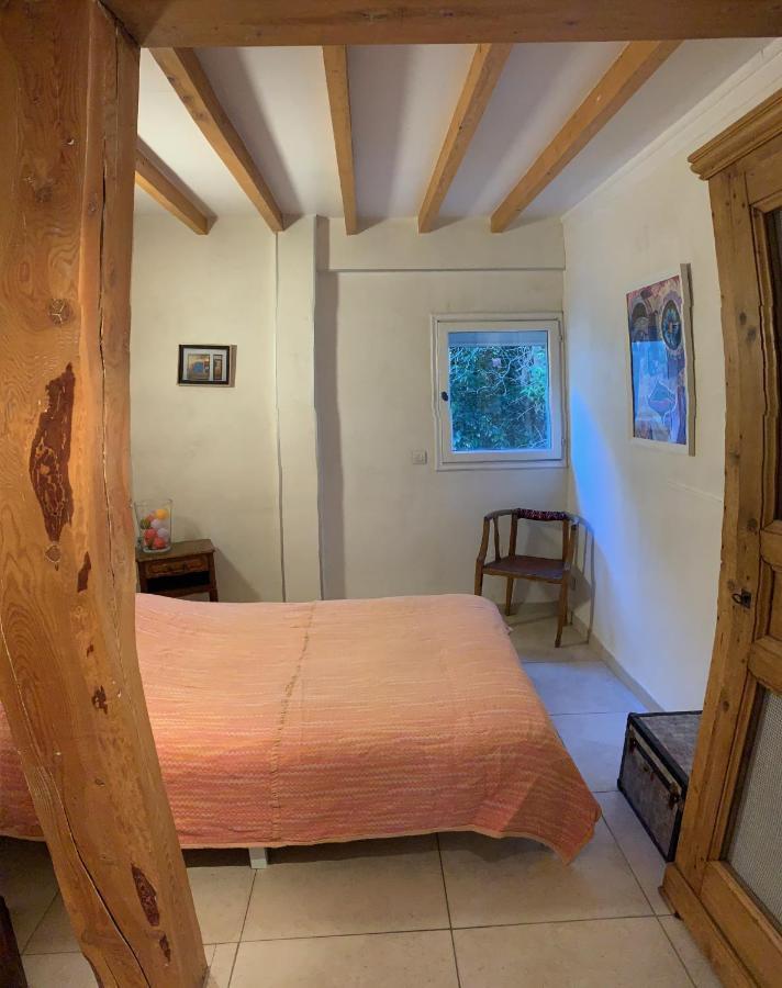 Medieval Avignon, Calm, Stunning & Spacious 60m2 Apartment Avignon