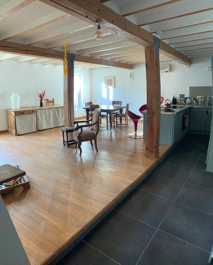 Apartment Medieval Avignon, Calm, Stunning & Spacious 60m2 *