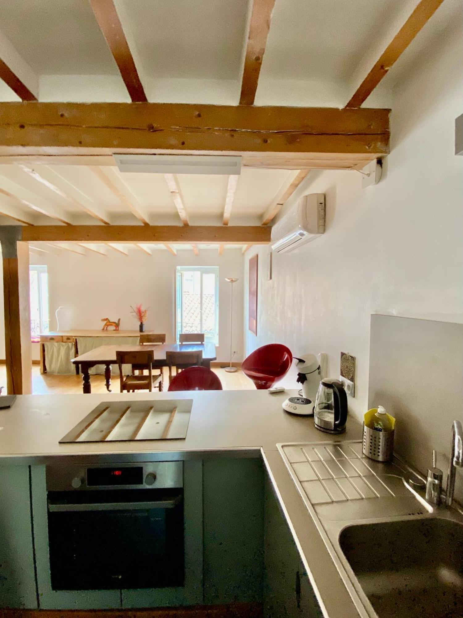 Apartment Medieval Avignon, Calm, Stunning & Spacious 60m2
