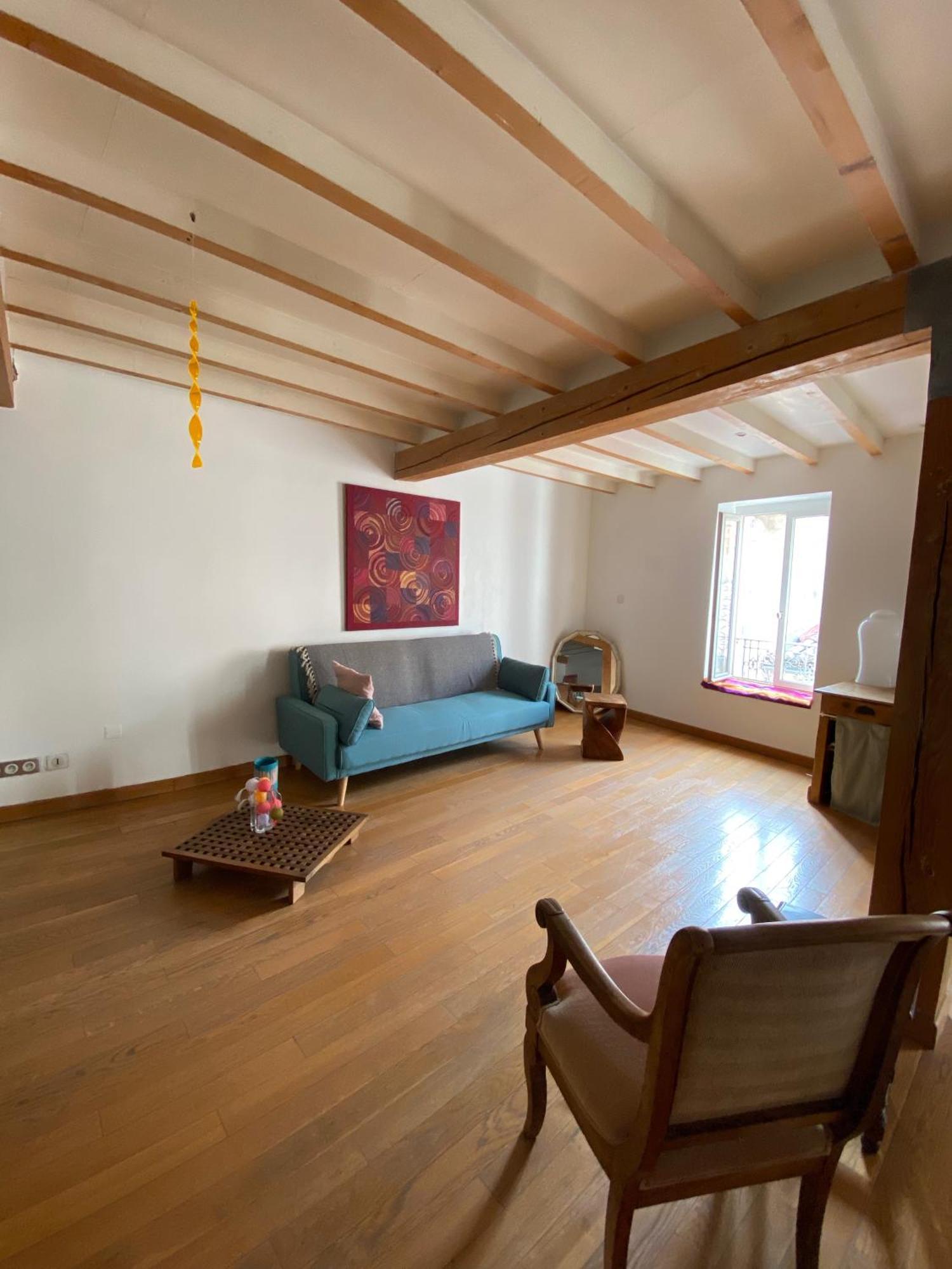 Medieval Avignon, Calm, Stunning & Spacious 60m2 Apartment *